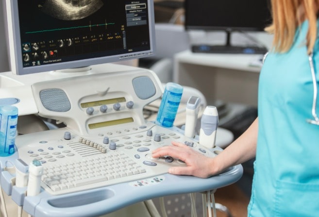 УЗД молочних залоз у Хмельницькому. Чому важливо робити УЗД молочних залоз? Кому показано УЗД молочних залоз?